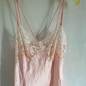 beautiful VS night dress